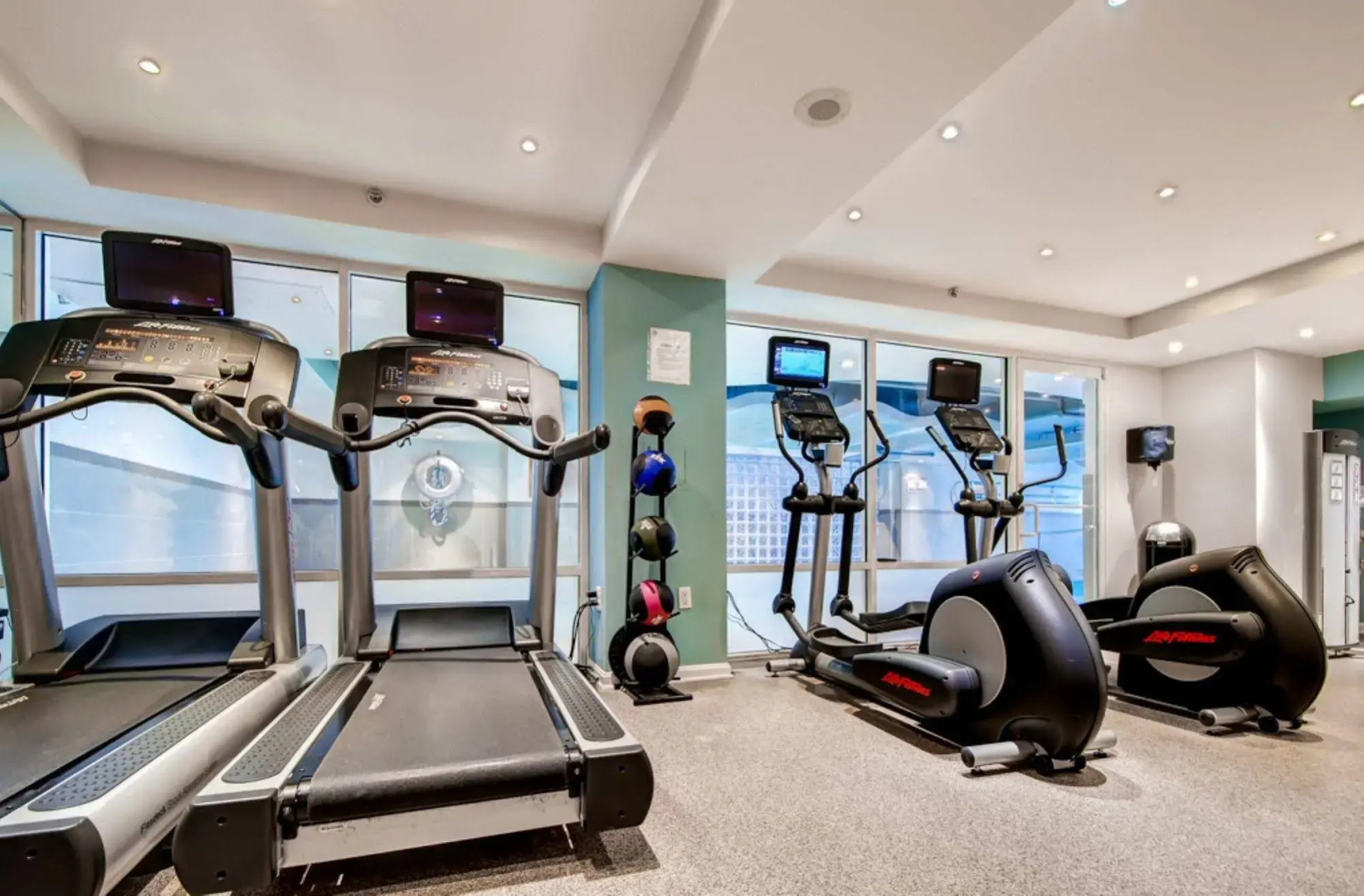 Global Luxury Suites at Dupont Circle