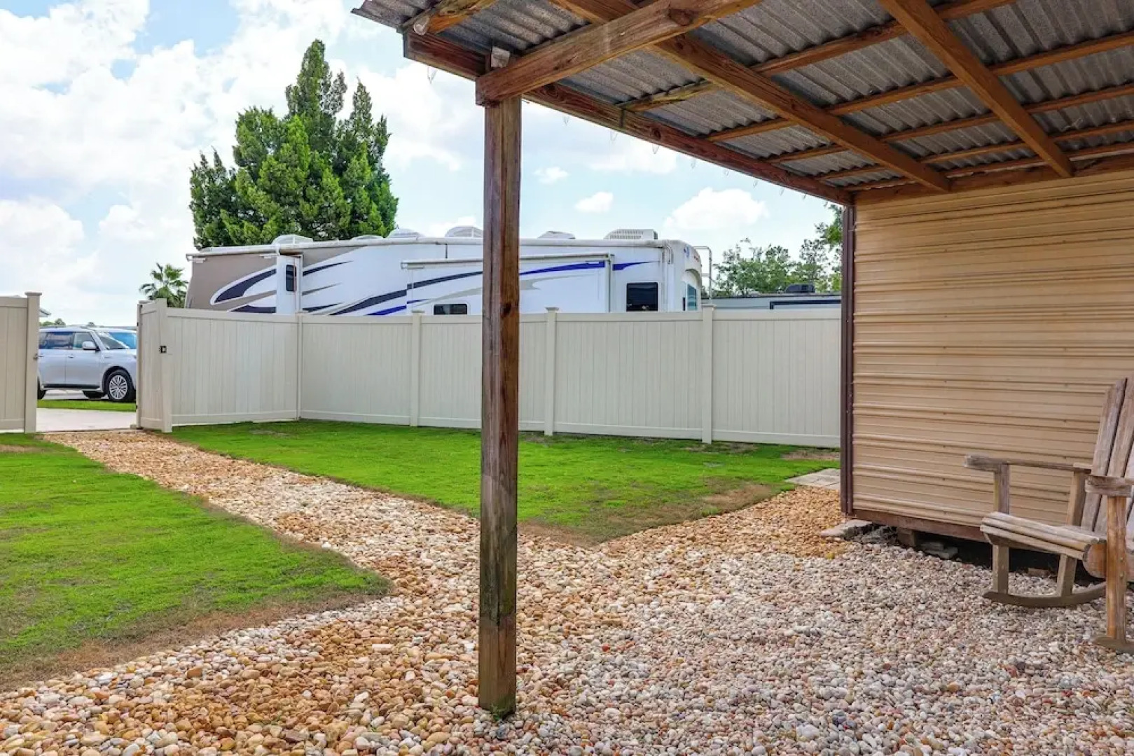 Resort Dock & Boat Ramp: Home w/ Wolf Bay Access