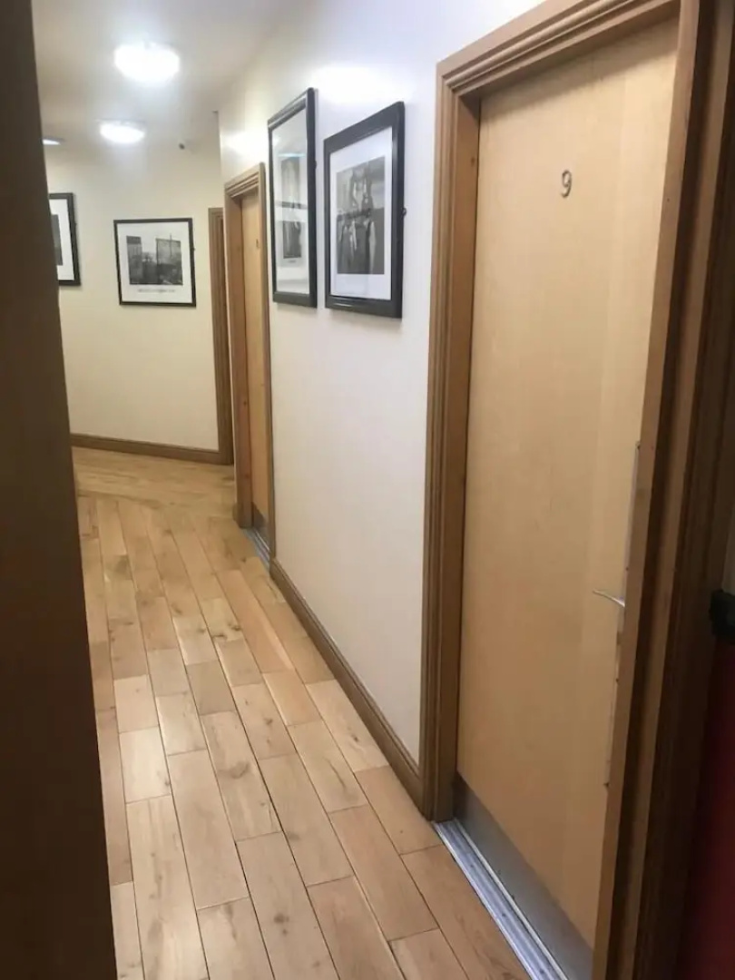 Shanahans B&B with Sports Bar