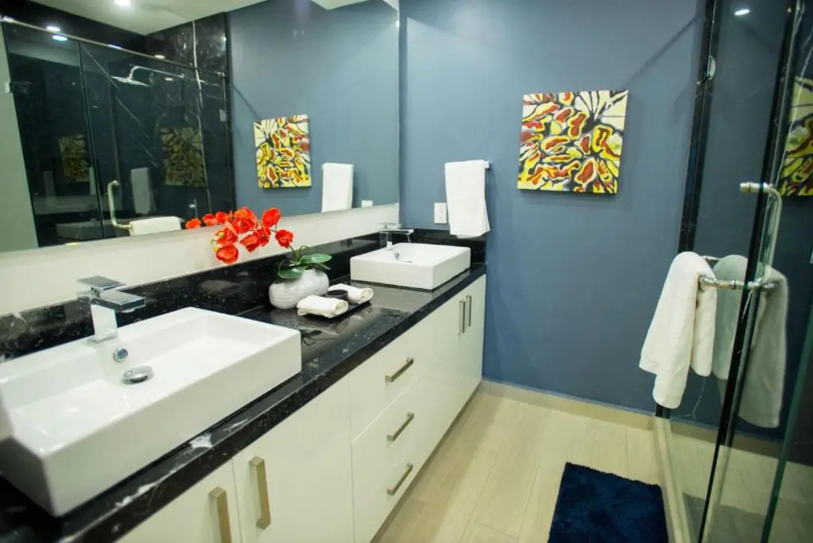 Real View Towers E201 by Casago