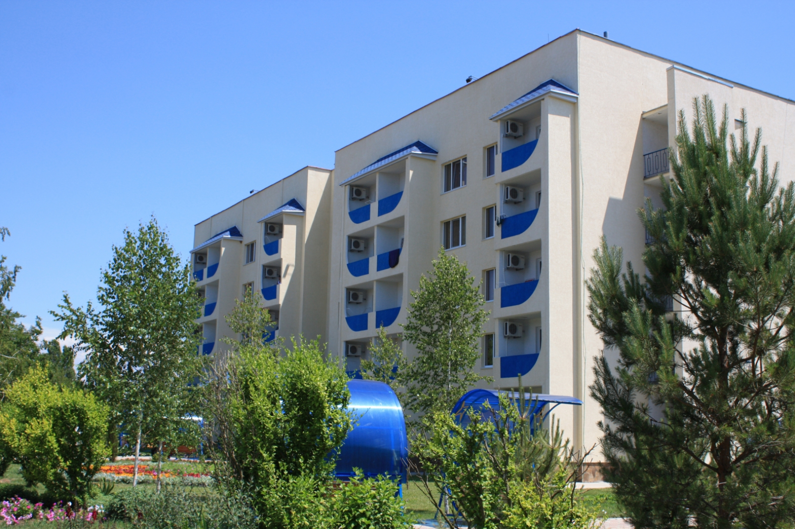 Luchezarnyj (Nikolaevka)