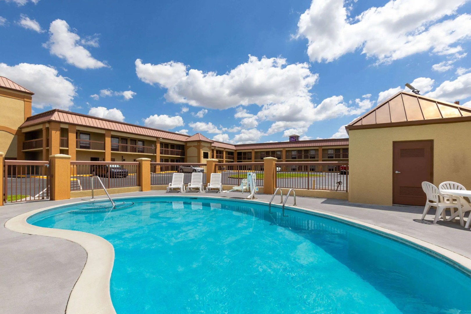 Days Inn by Wyndham Oak Grove/Ft. Campbell