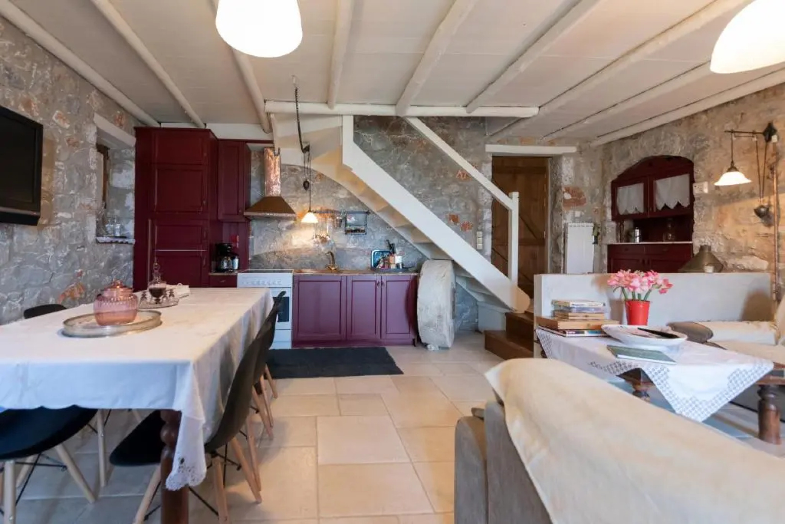 Luxury Stonehouse Verga