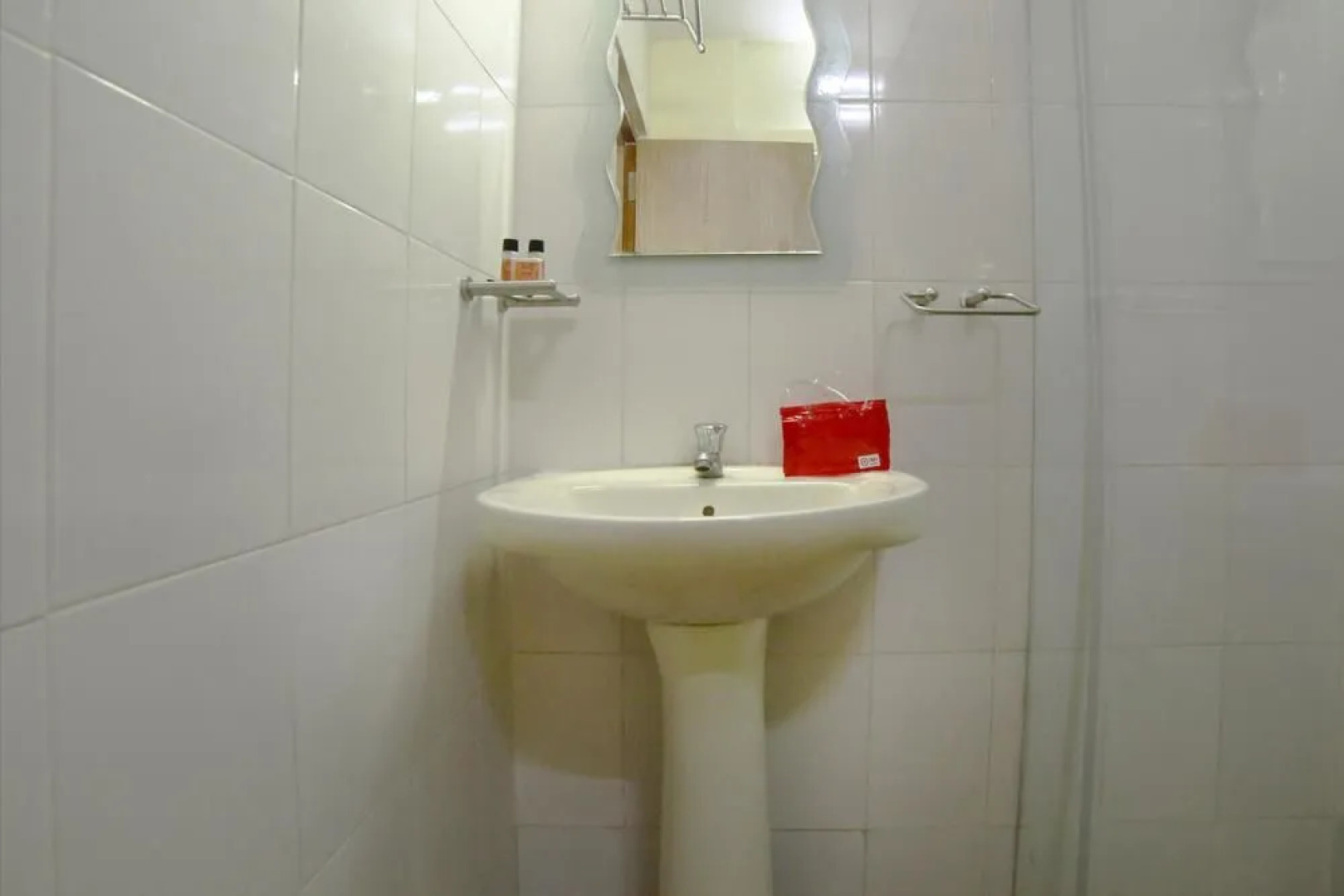 OYO 1774 Hotel Keerthi's Anupama