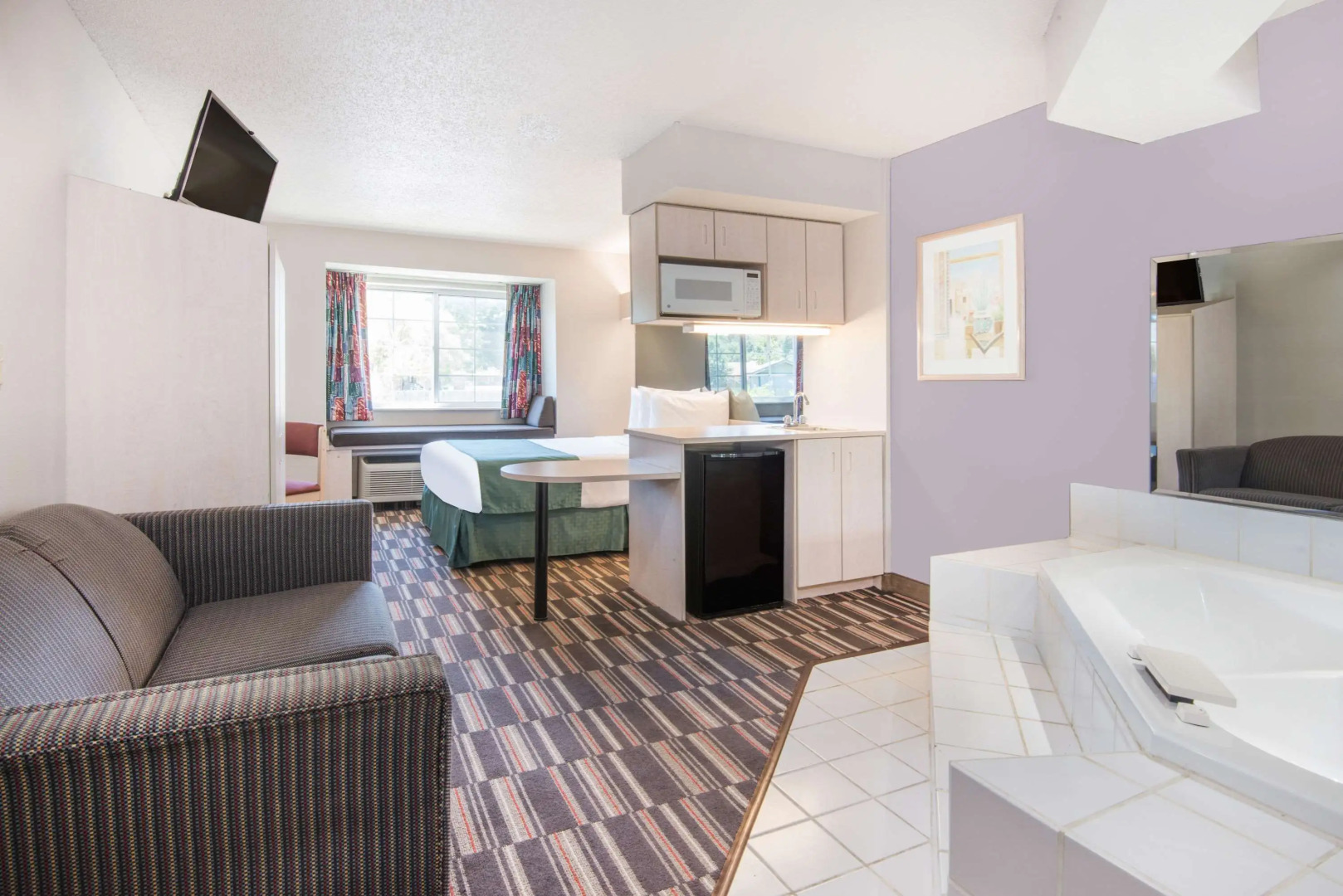Microtel Inn & Suites by Wyndham Claremore