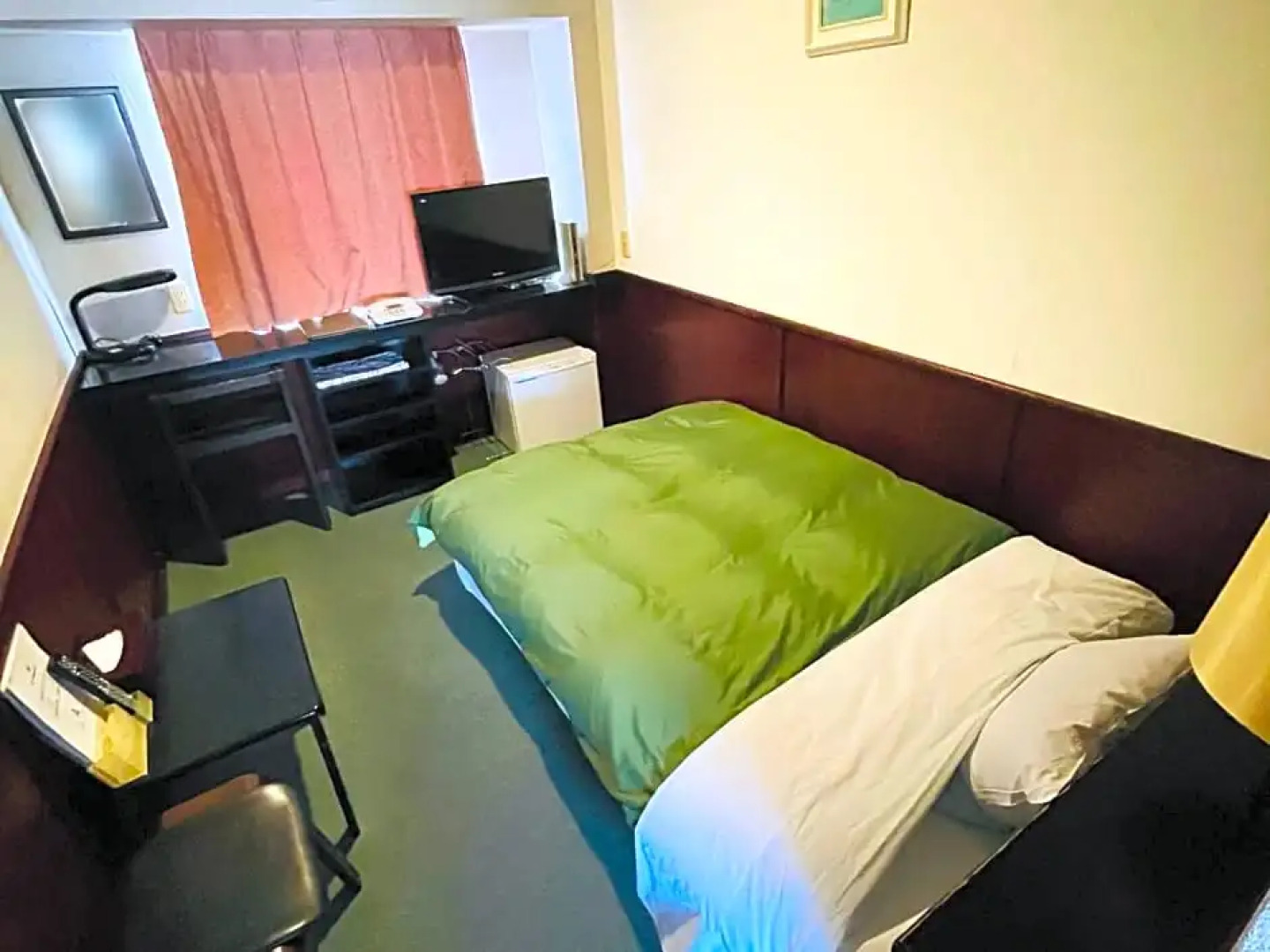 Shinmaebashi Station Hotel