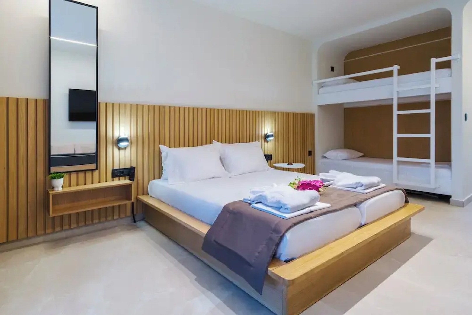 Aura Luxury Suites - Olympiada Cozy Getaways