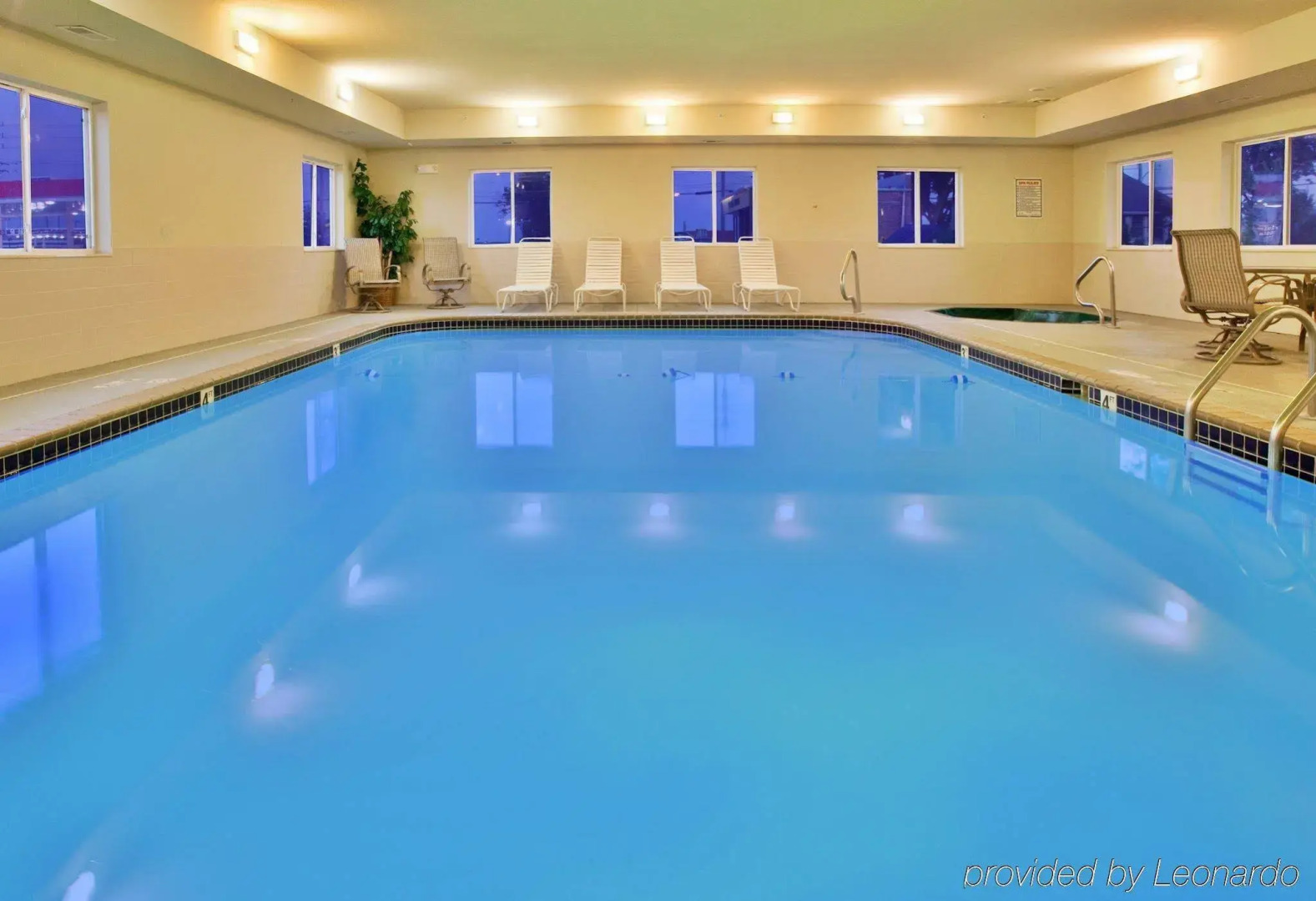 Holiday Inn Express Warrenton by IHG