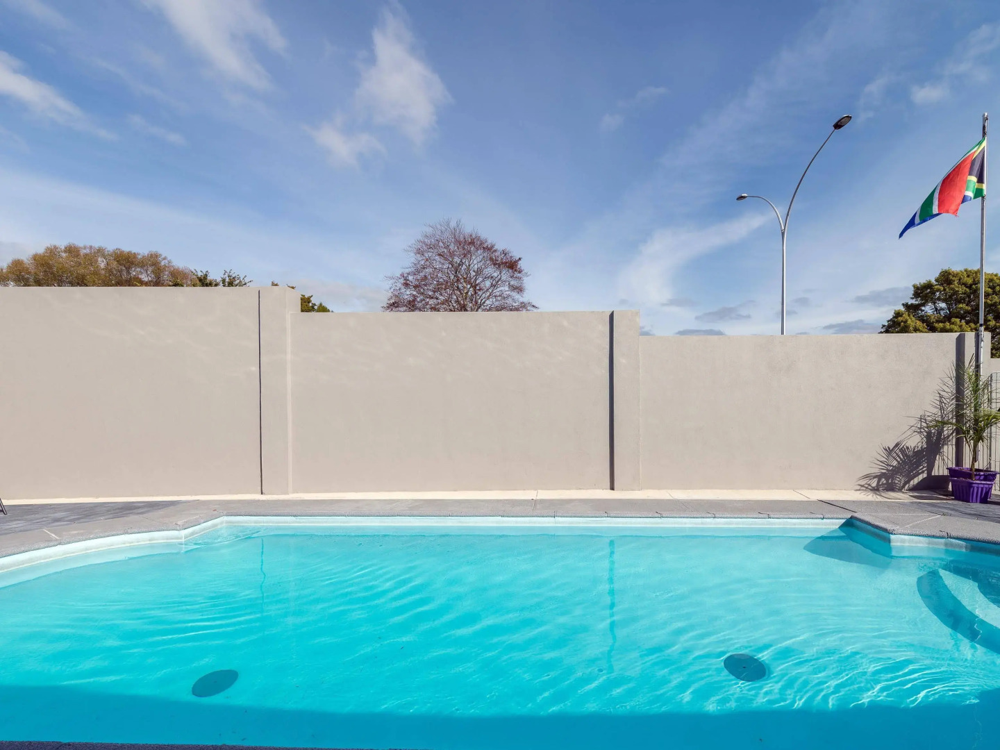 Red Rock Thermal Motel