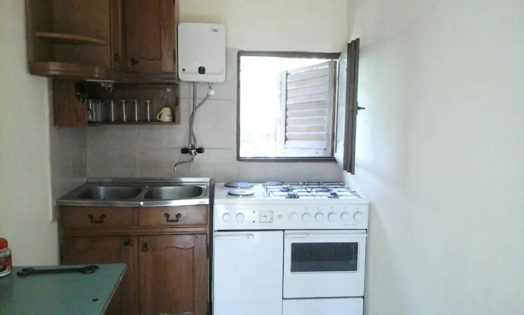 Bungalow With 2 Bedrooms in Kutina, With Enclosed Garden and Wifi