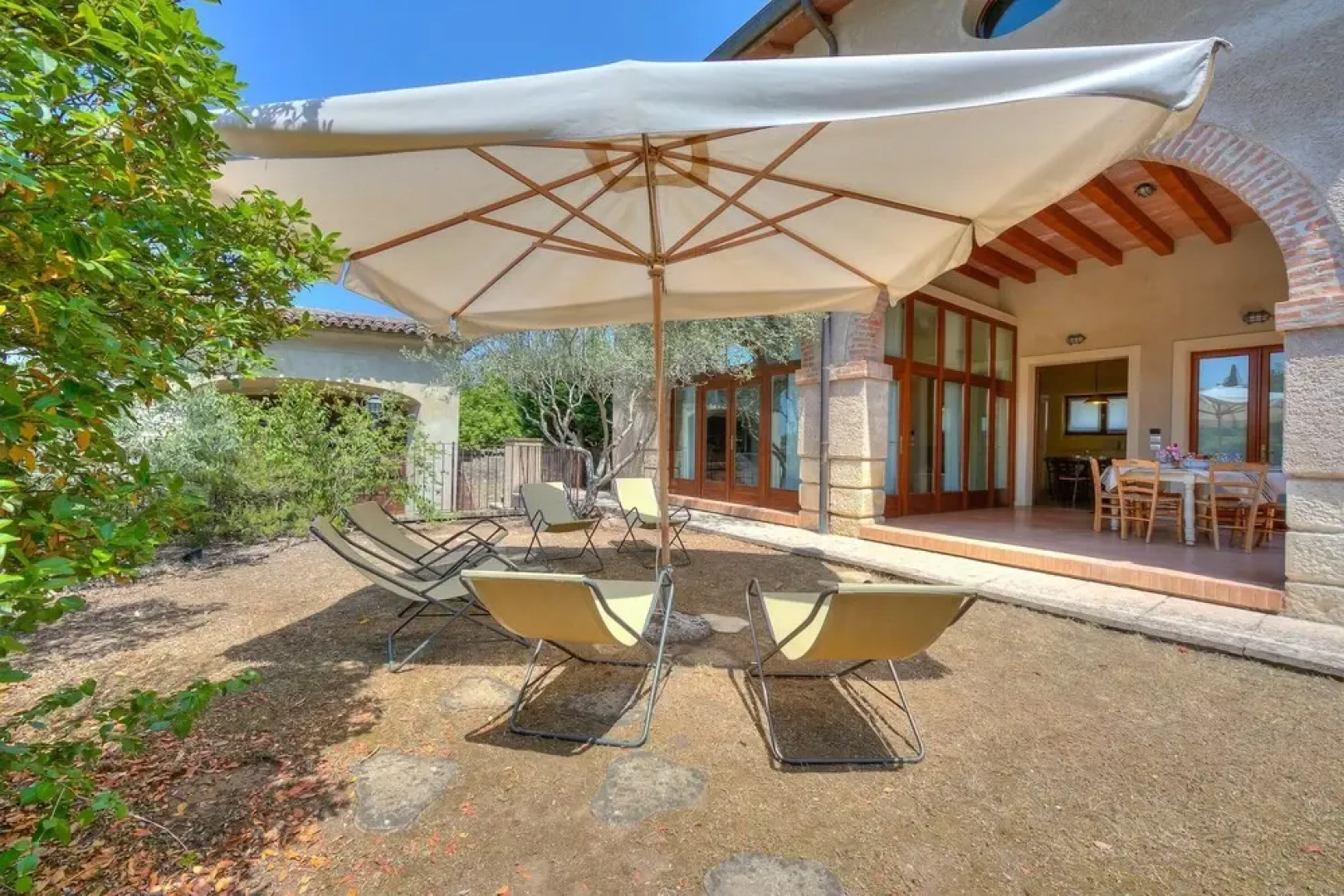 Villa Faccioli Magnolia With Shared Pool