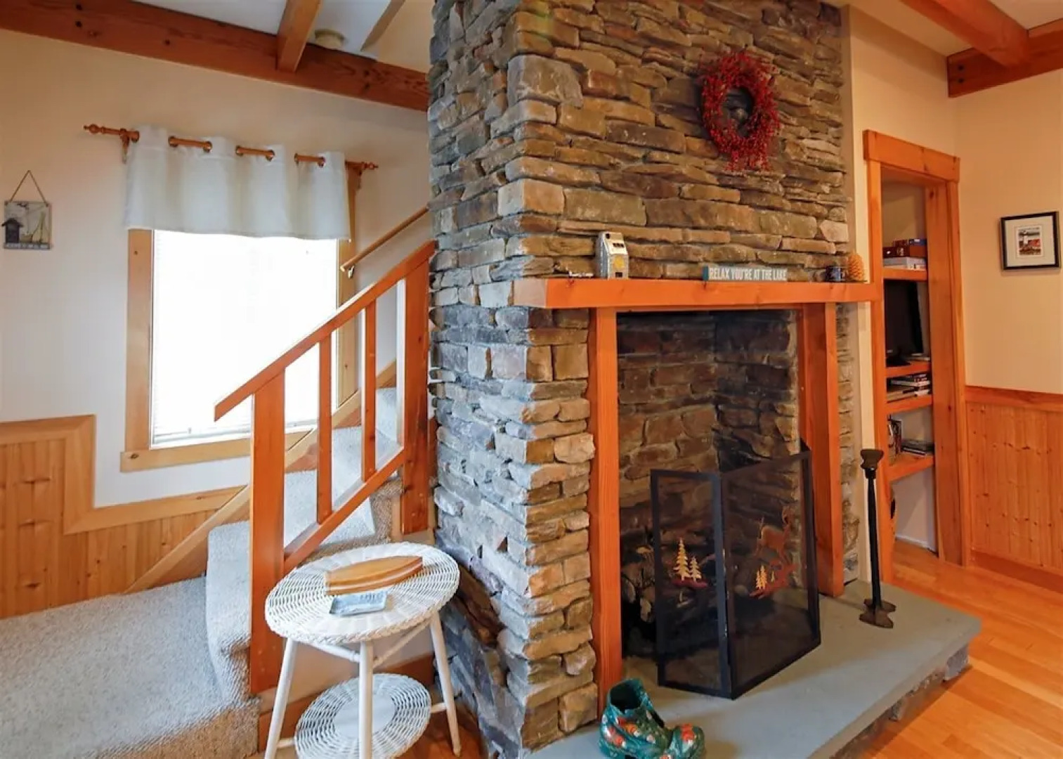 Cozy Cove Cottage Limit 6 3 Bedroom Cottage by RedAwning