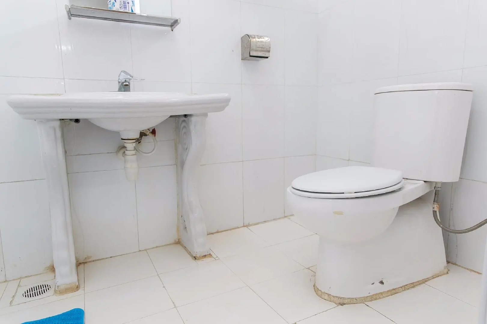 The Coconut Grill Hotel