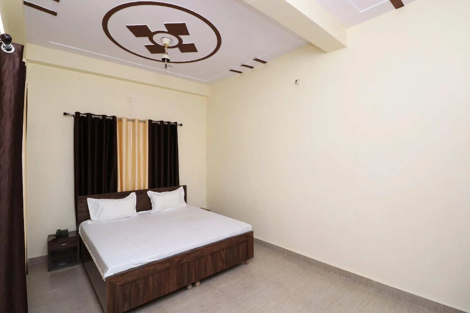 SPOT ON 64935 India Lodge