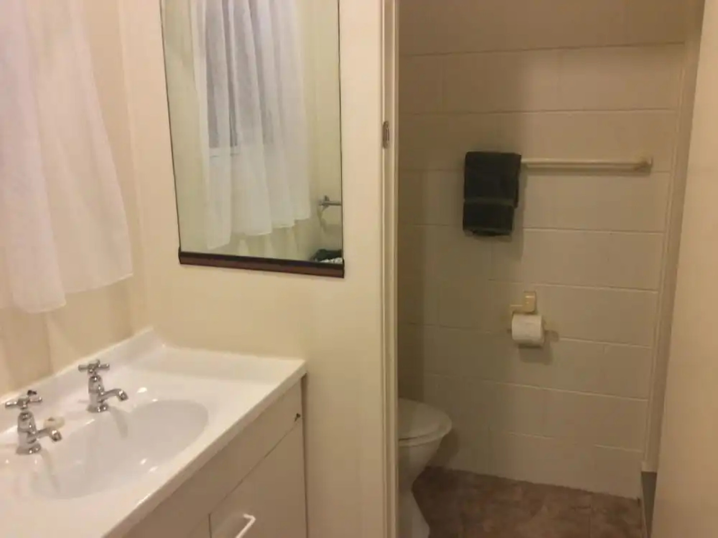 Alexandra Garden Court Motel