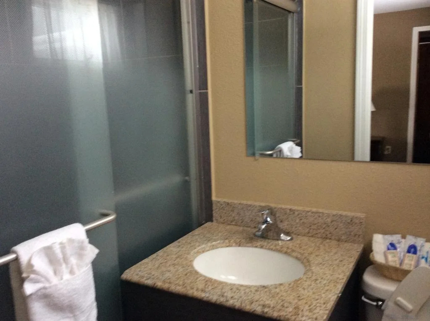 Middlebury Sweets Motel