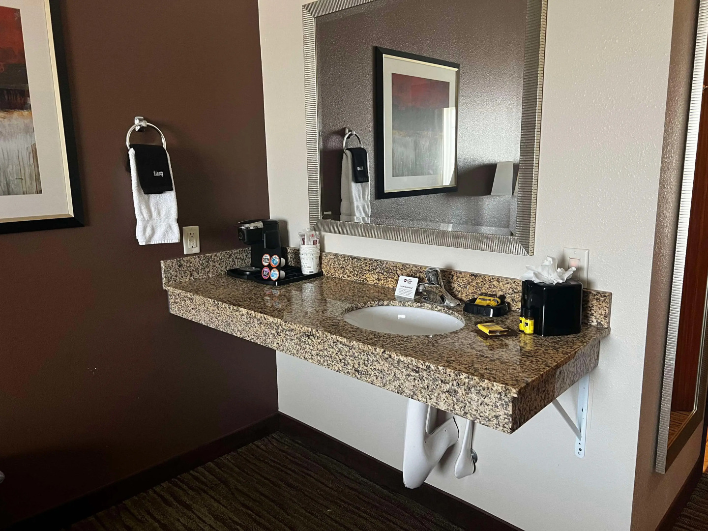 Best Western Plus Landmark Hotel