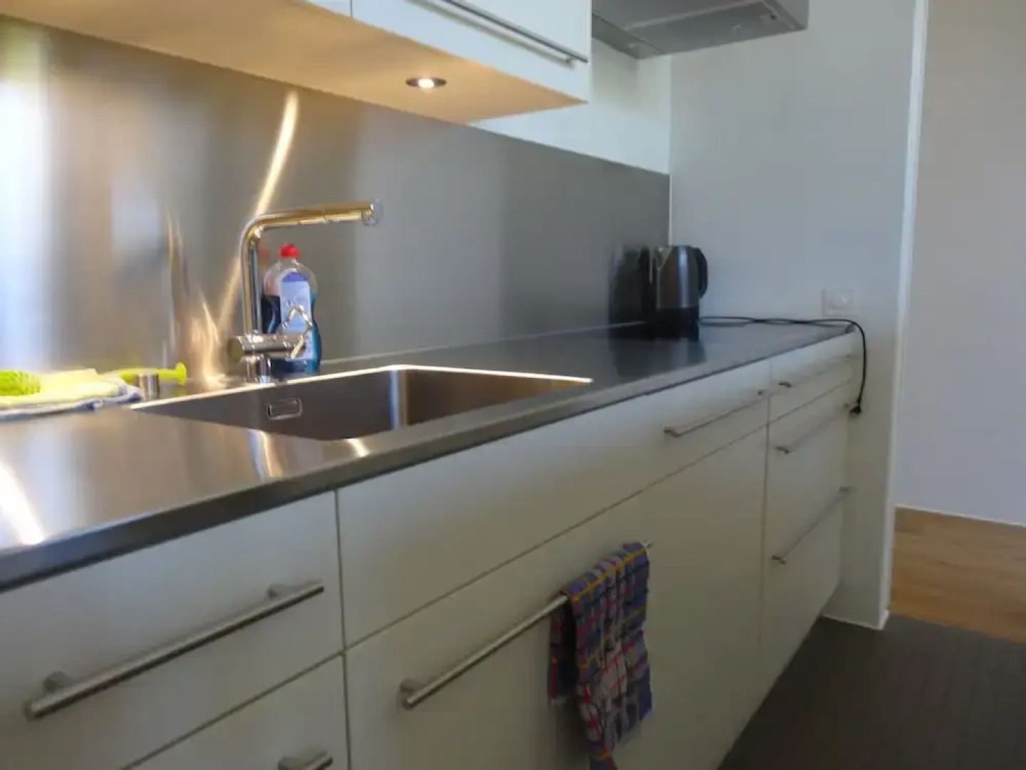AirHosted - Zurich Vacation Home Rentals