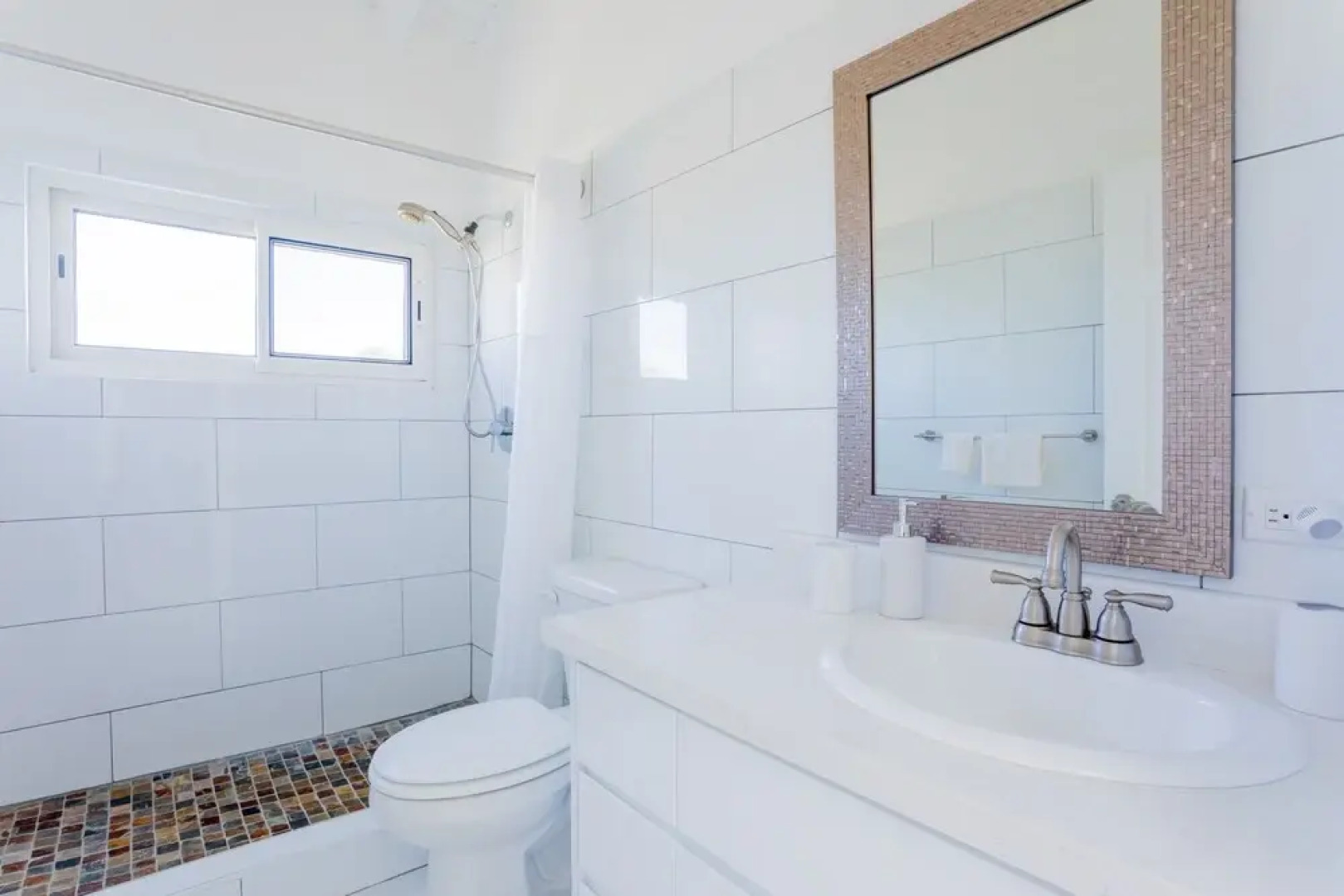 Coralito Bay Suites & Villas