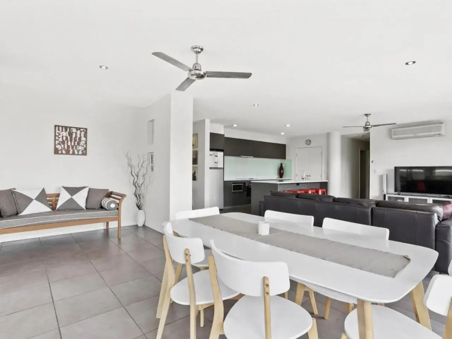 Unit 2 18 OAK STREET