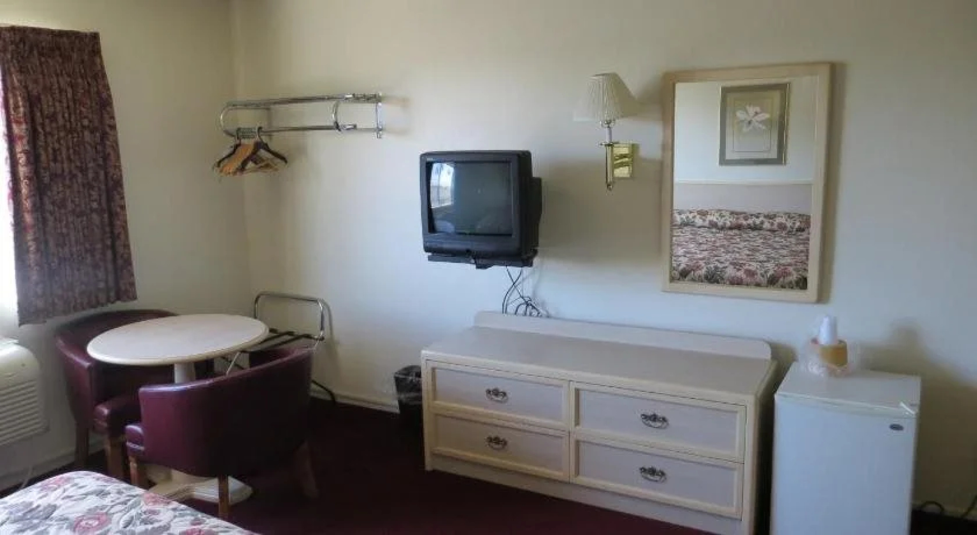 Beach Inn - A Huntington Beach Motel