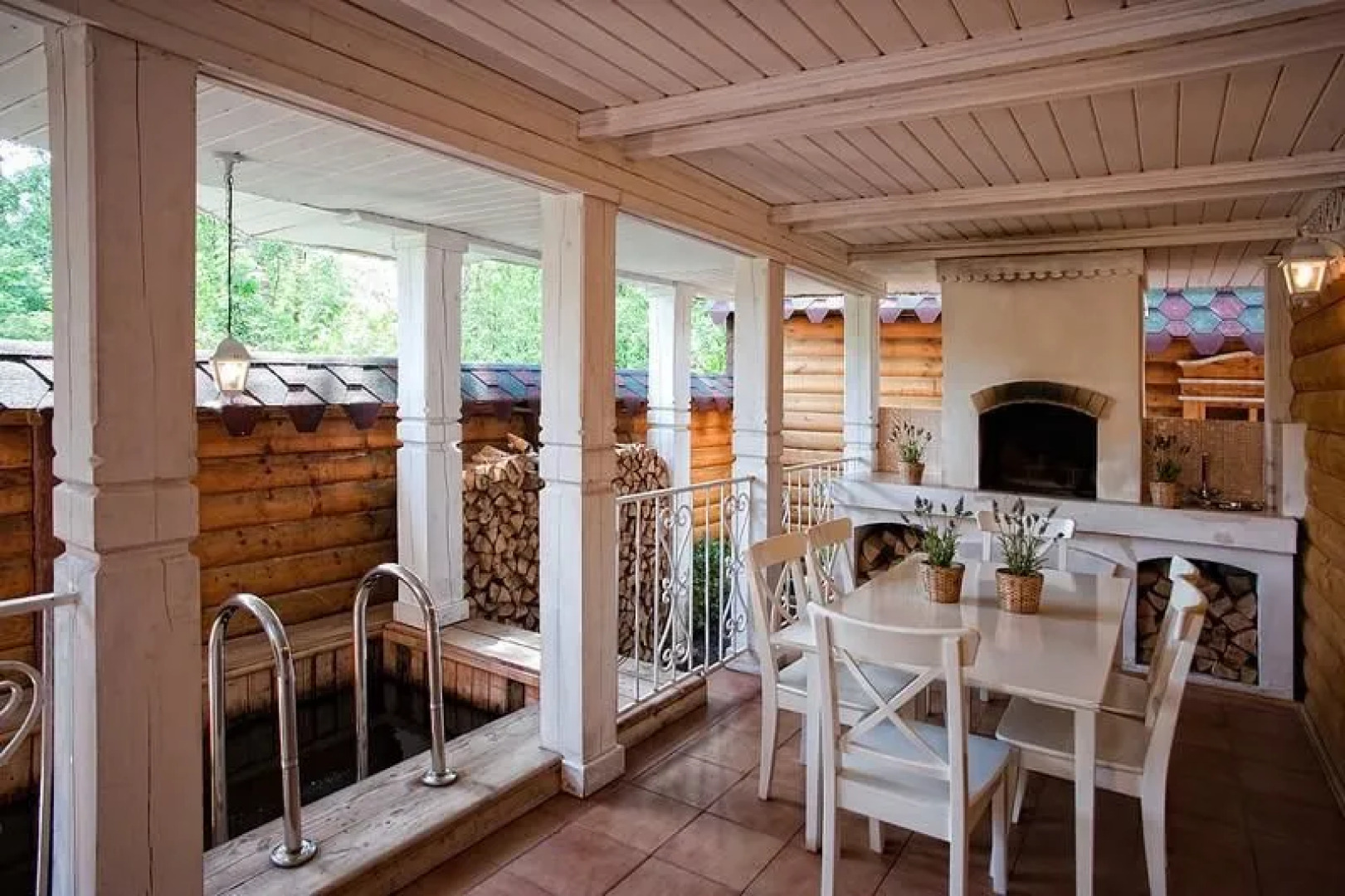 Царское подворье