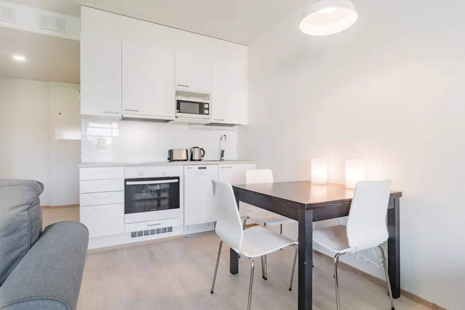 Local Nordic Apartments - Snowy Owl