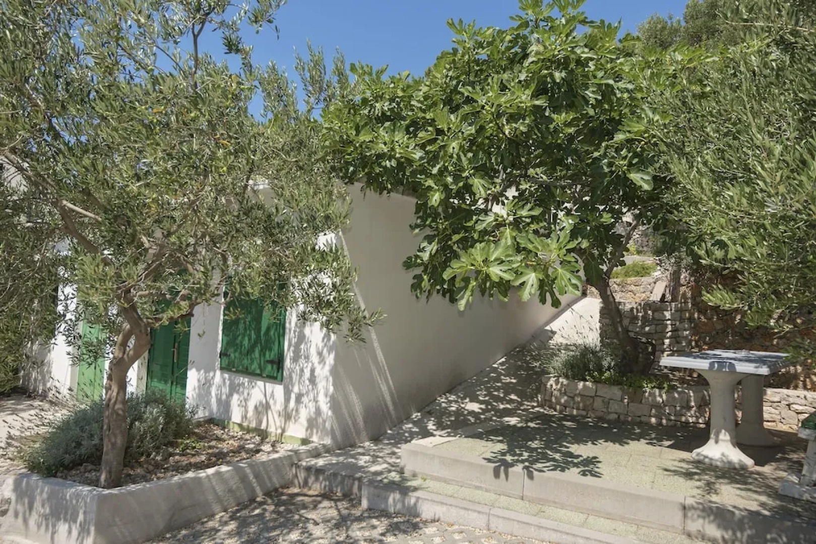 Spacious Apartment Krvavica