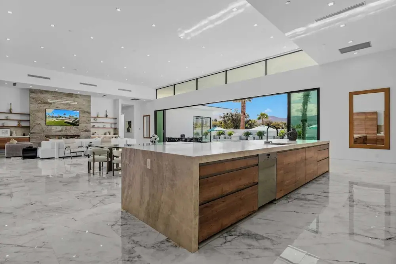Sleeps 31 2 Luxury Villas w/ Pool + Spa, Putting Green Bravo by Avantstay