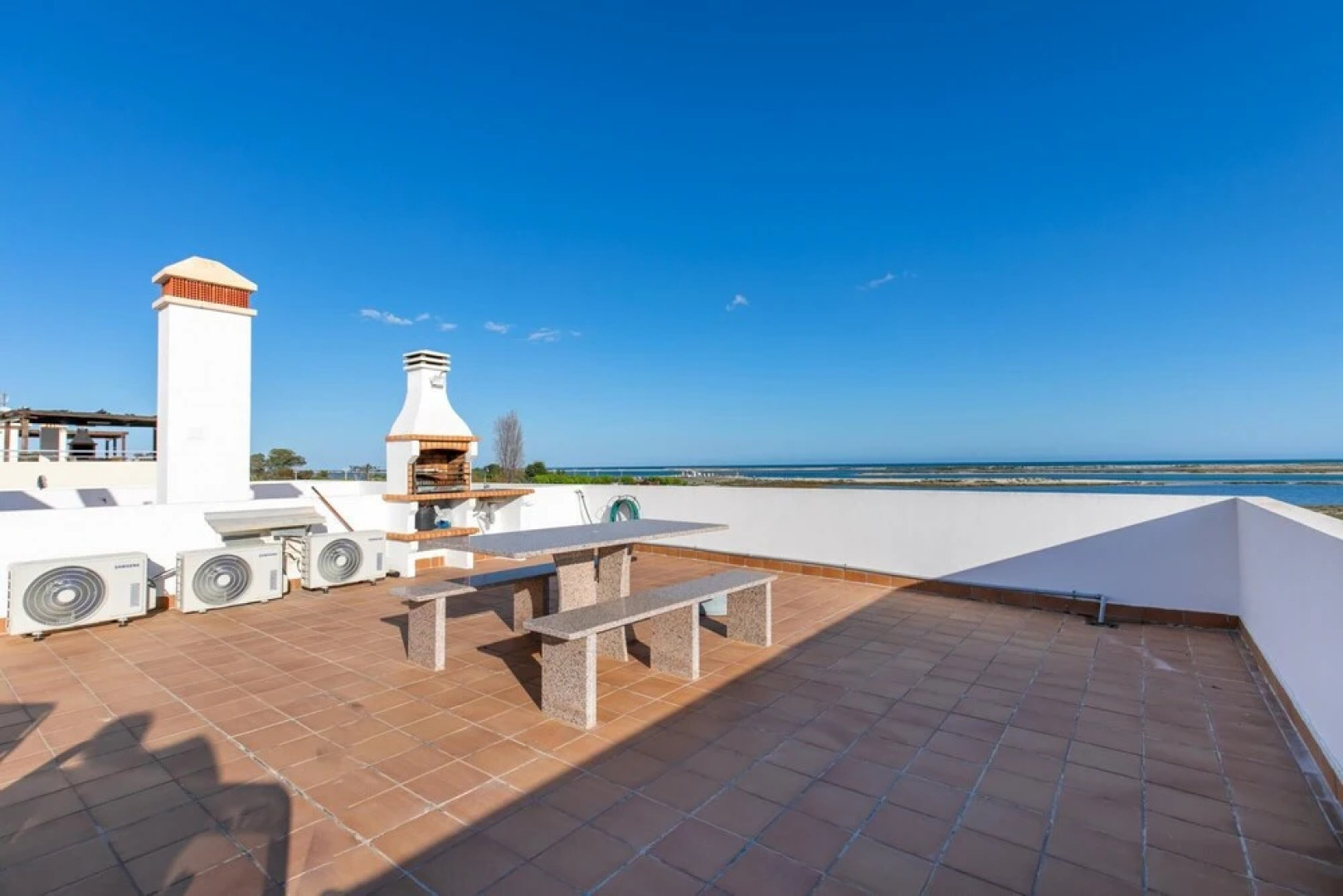 Two Bedroom Apartment in Fuseta by Ideal Homes