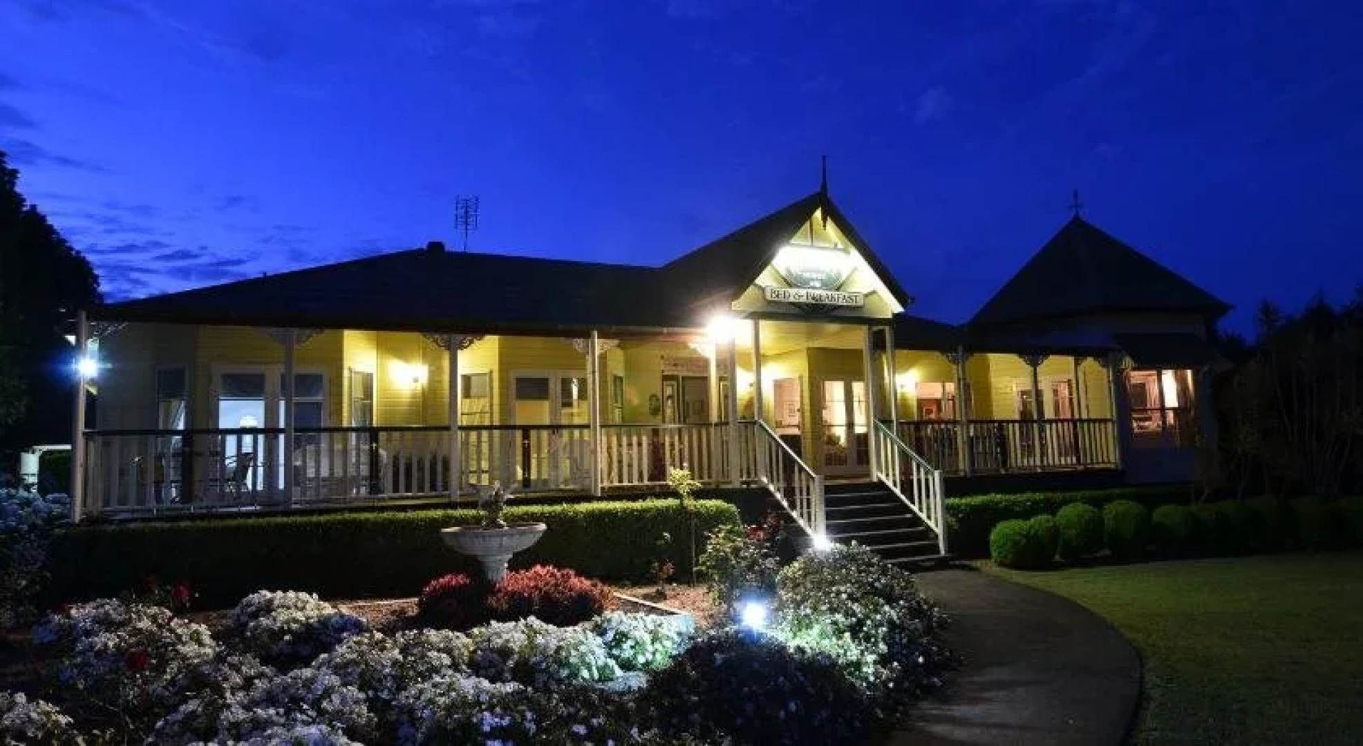 Rosevillehouse Bed & Breakfast