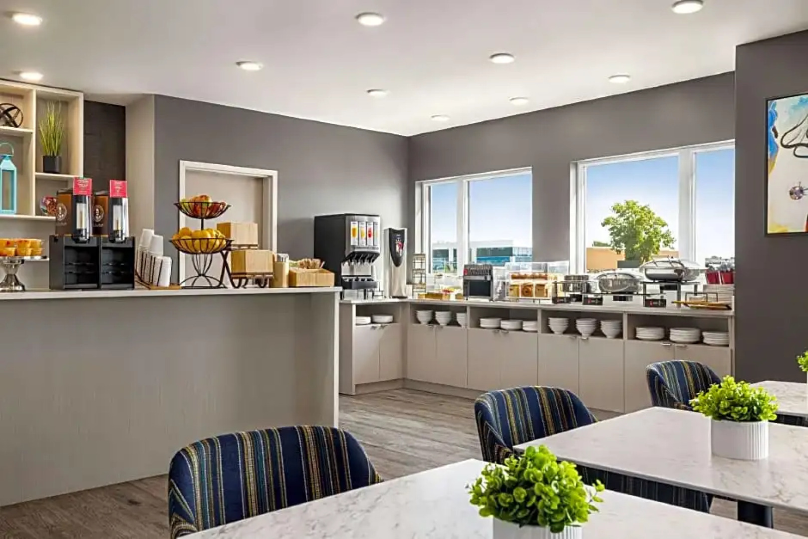 Microtel Inn & Suites Montreal Airport-Dorval QC