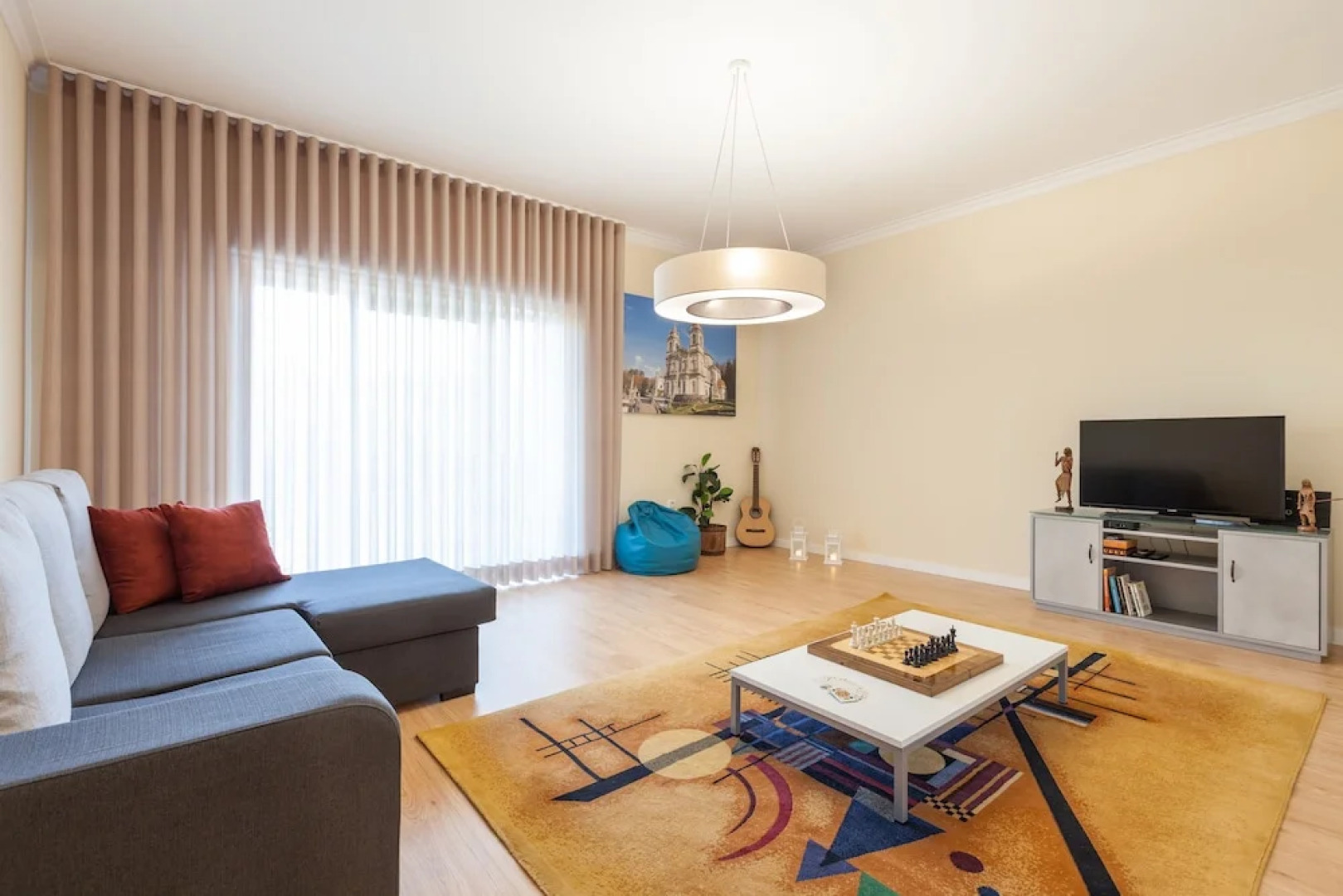 Feel at Home - Private Parking