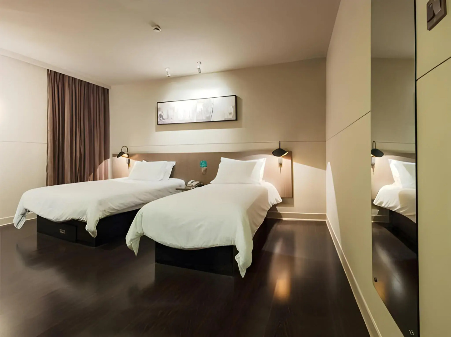 Jin Jiang East Asia Hotel