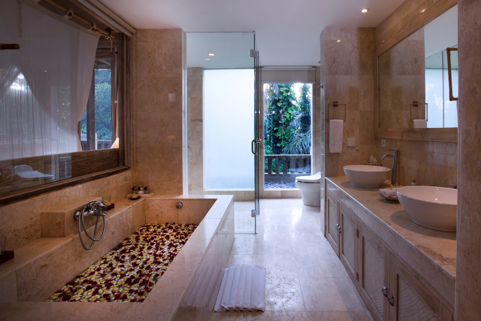 Курортный отель Wapa di Ume Ubud Resort & Spa