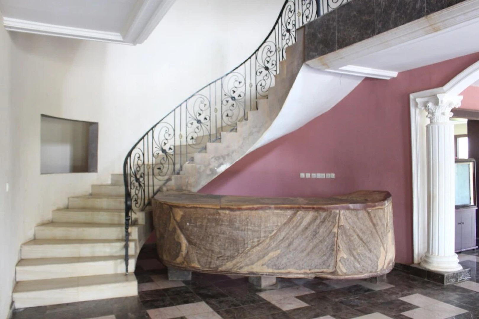 Les Berges De La Lobe