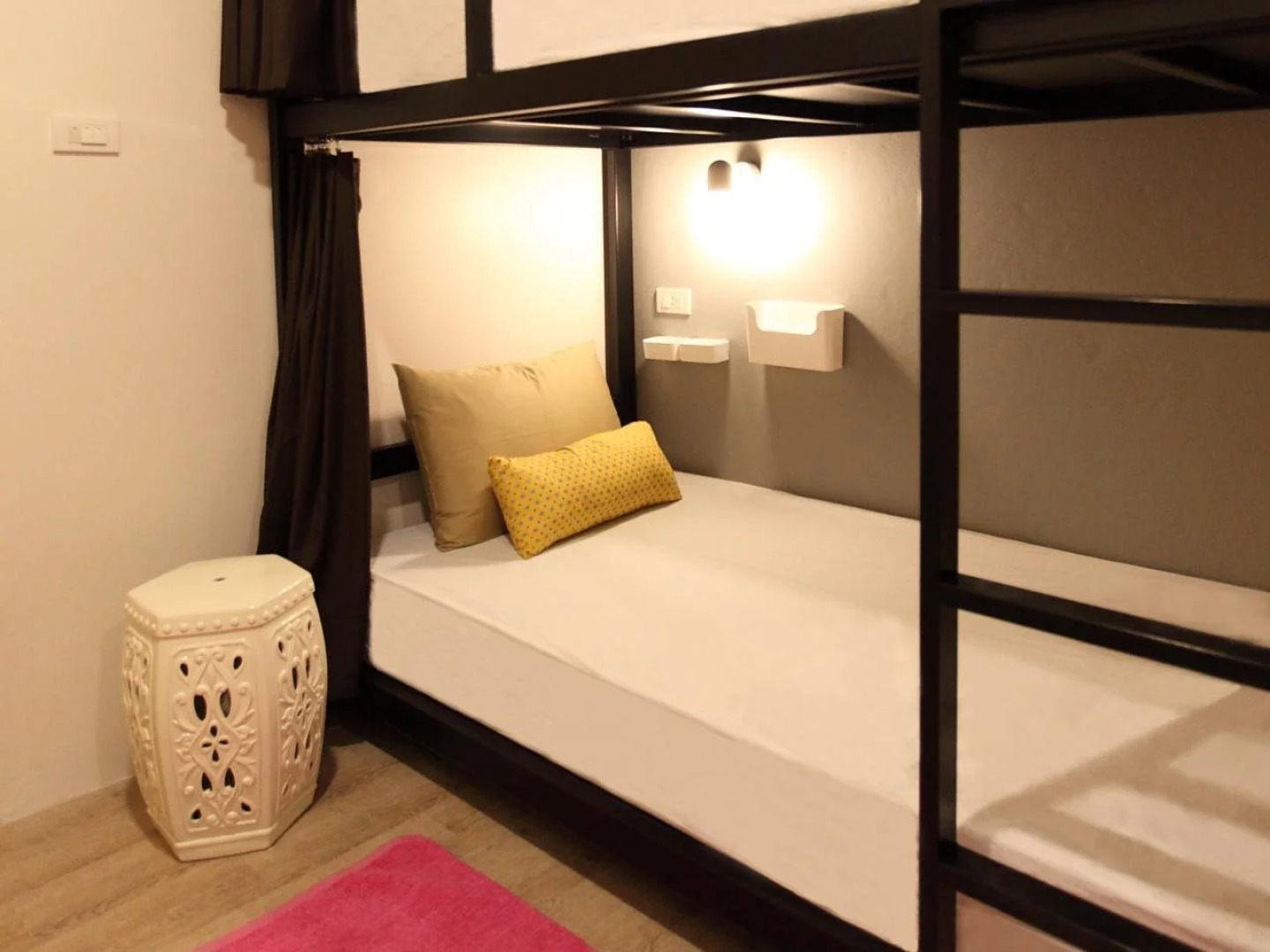 Lupta Hostel Patong Hideaway