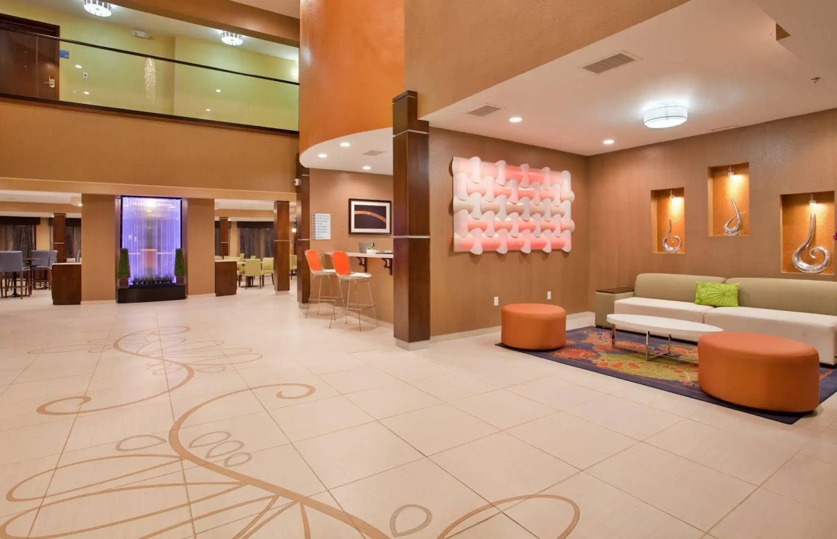 Holiday Inn Express & Suites St Louis Airport by IHG