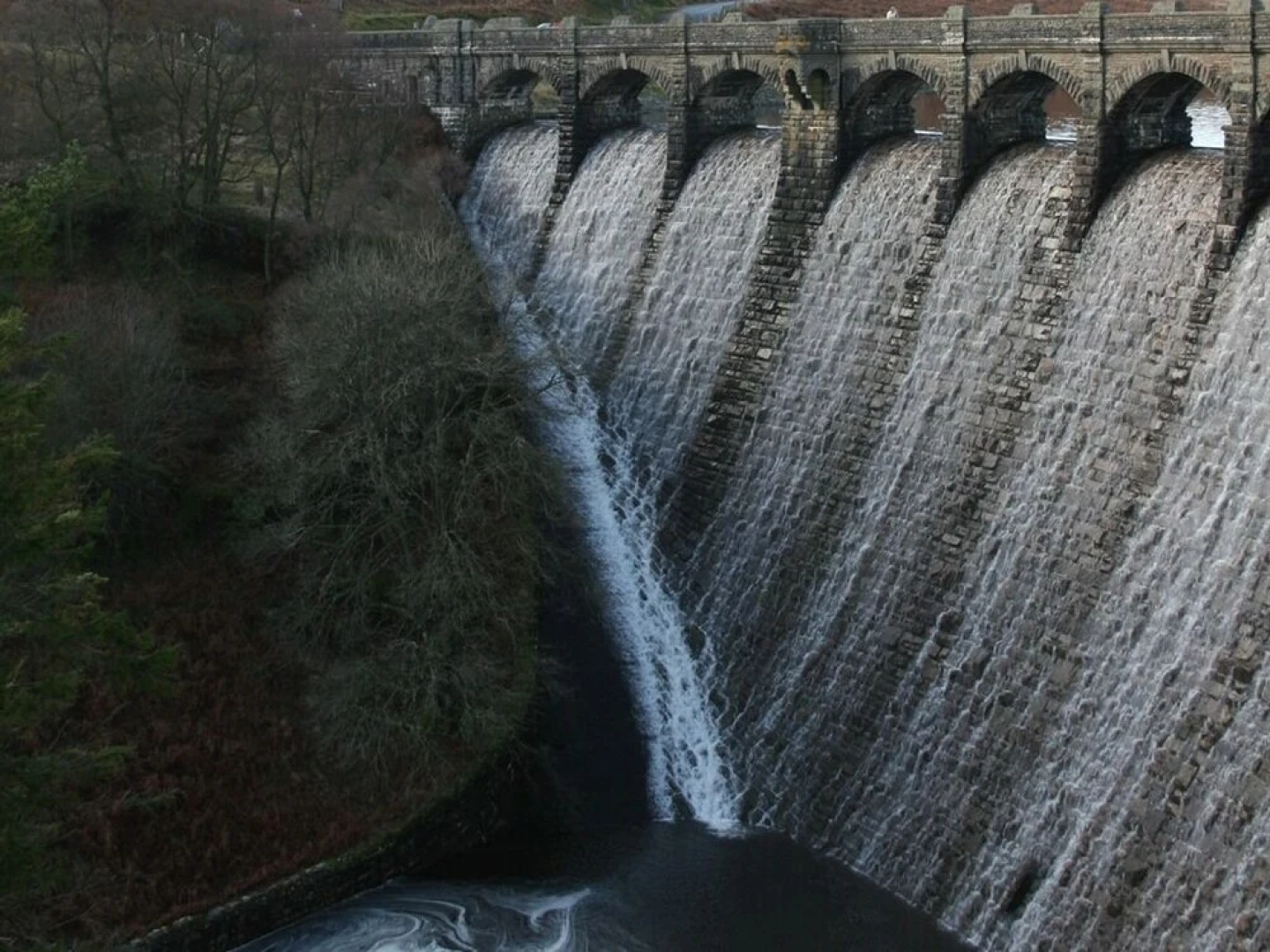 Bronfelin & Troed-y-Rhiw Holiday Cottage