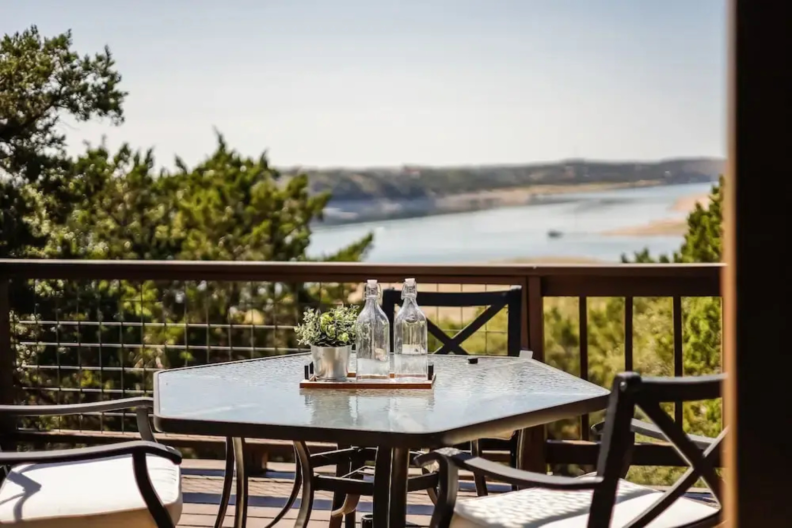 Lake Travis Waterfront Retreat