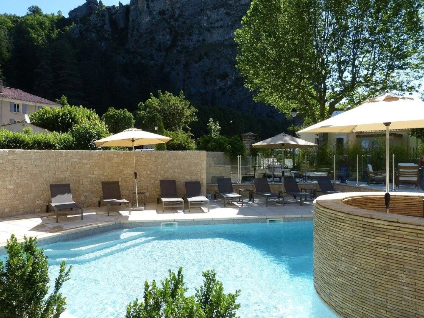 Nouvel Hôtel du Commerce