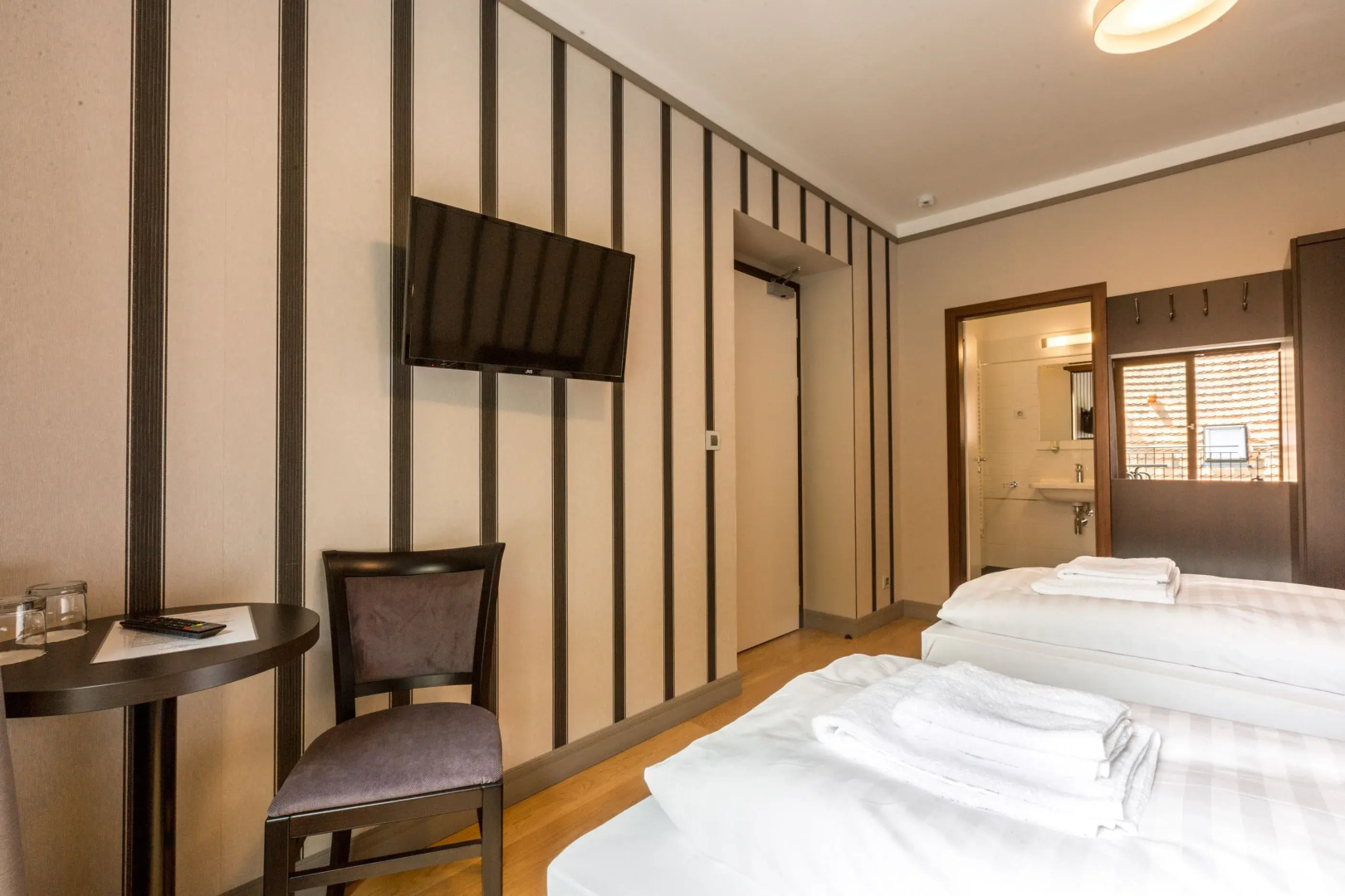 Hotel Mandat