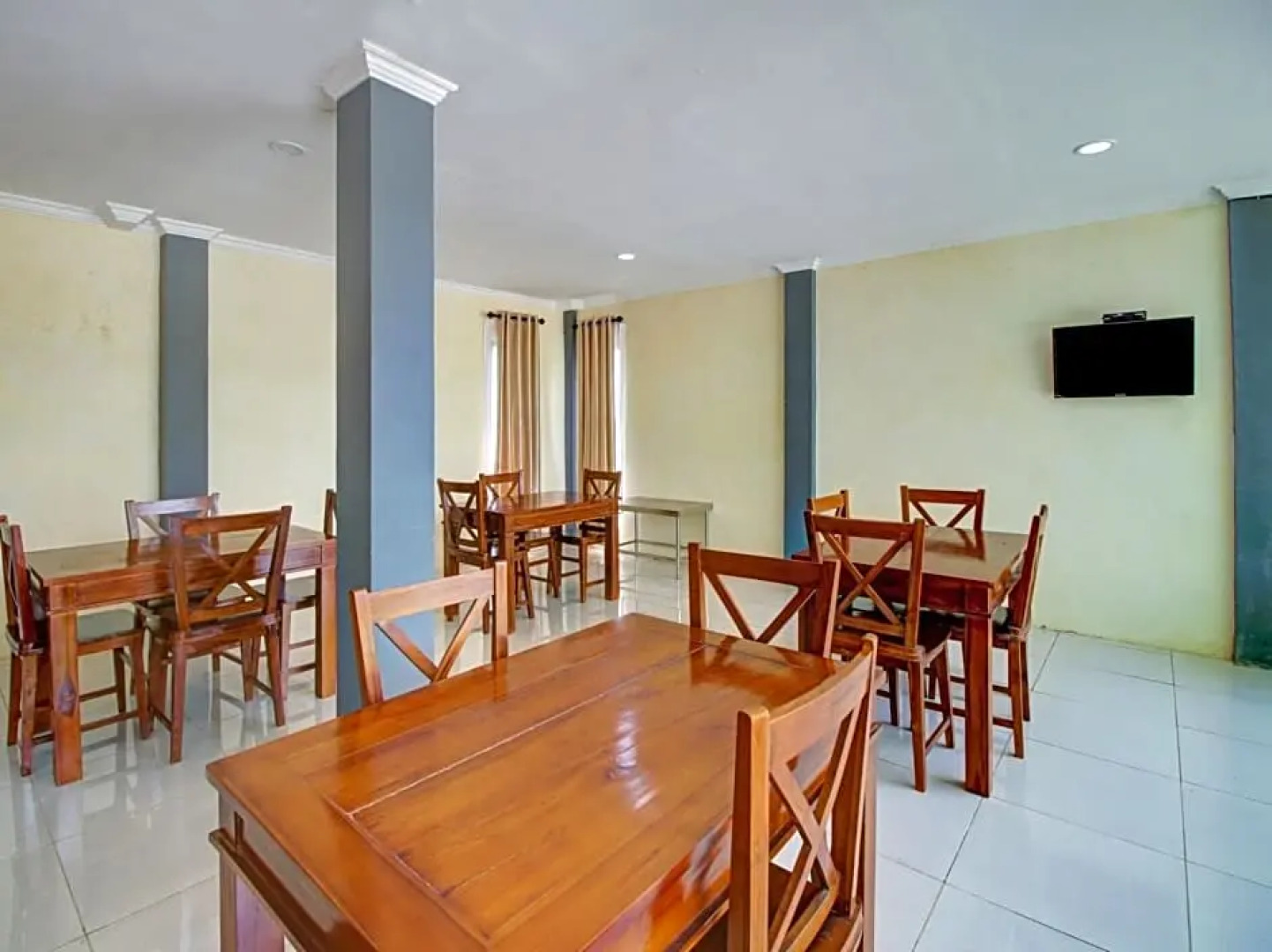 OYO 3812 Edutel Sade Raya Kuta Hotel Lombok