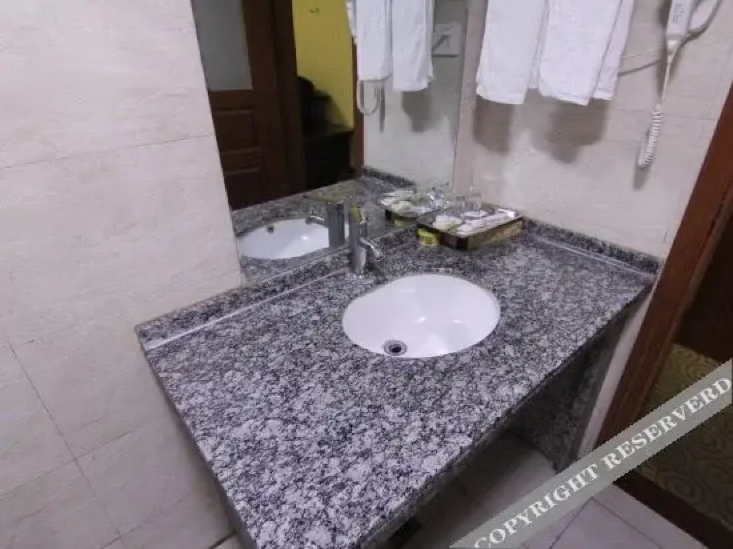 Taishun Business Hotel Danyang