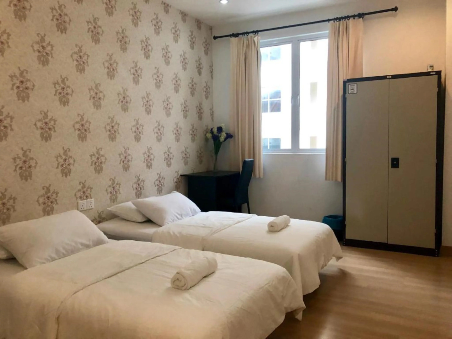 Island Hostel Bayan Lepas Airport