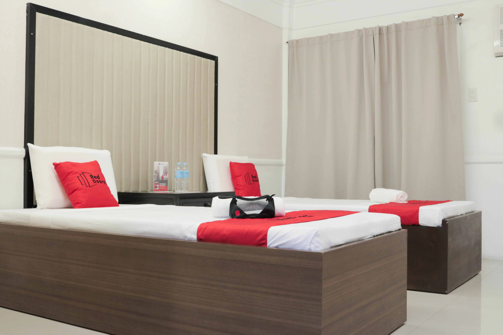 RedDoorz Premium @ Wireless Mandaue Cebu