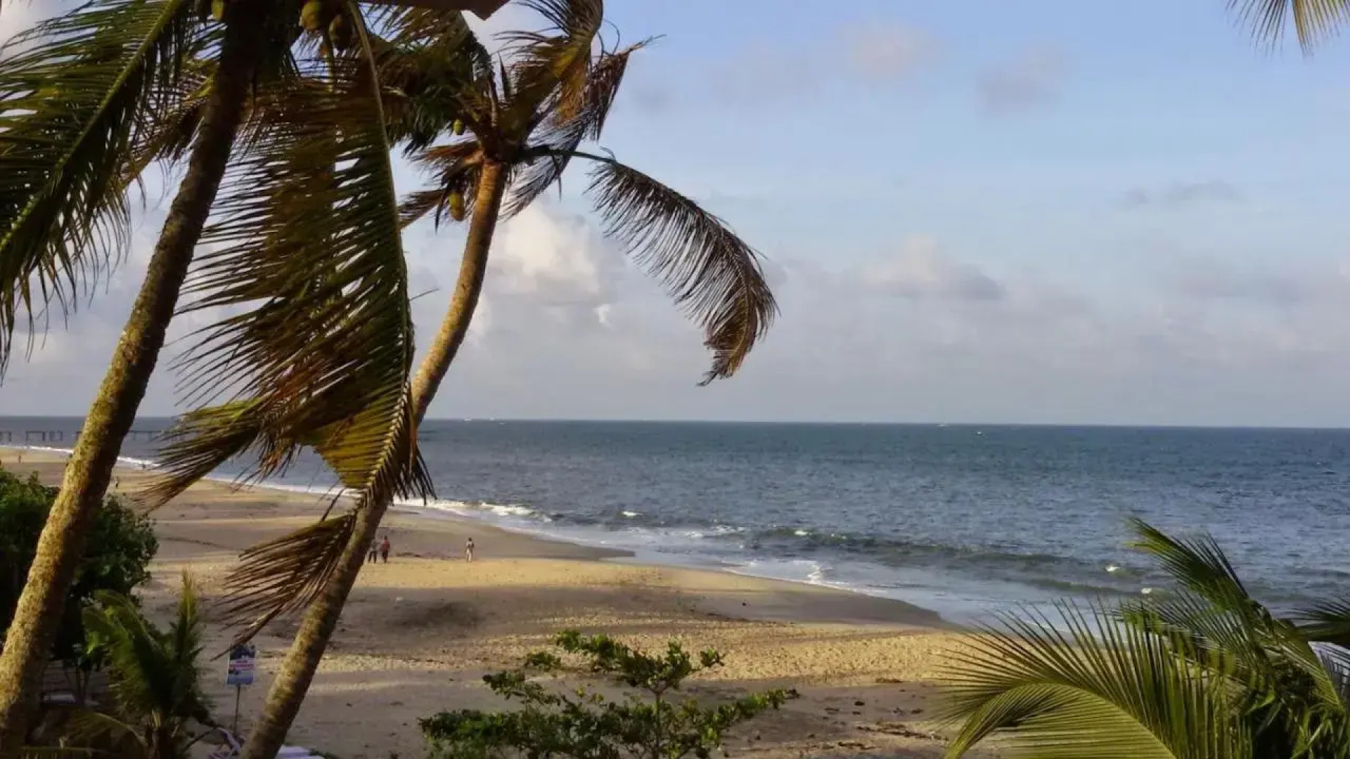 Sea Breeze Beach Home Stay