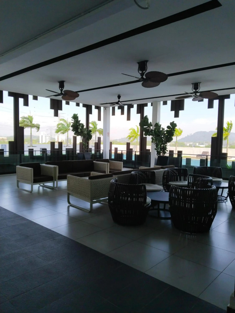 Comfortable18 3R2B 7pax Meritus Perai