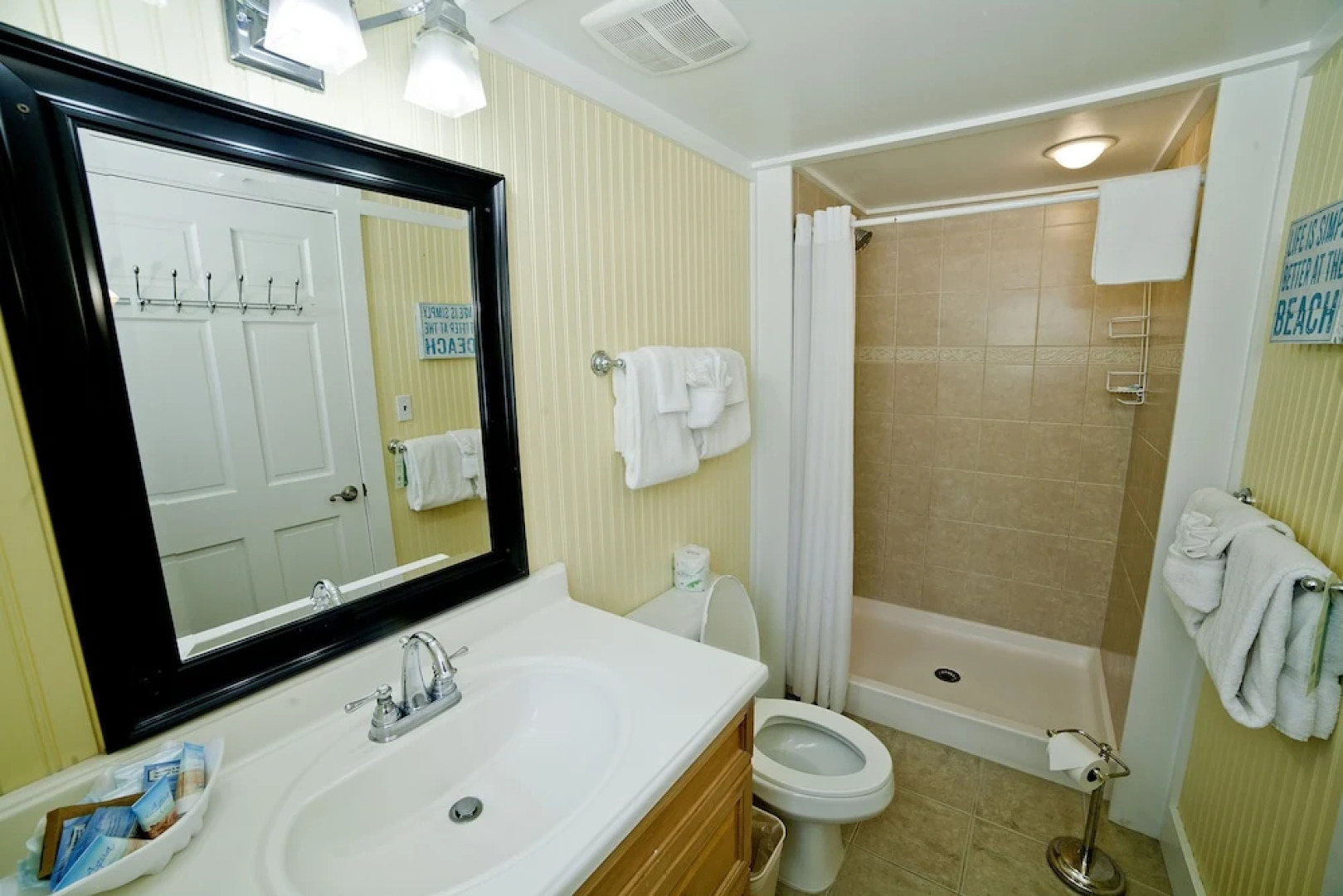 Georgianne Inn & Suites