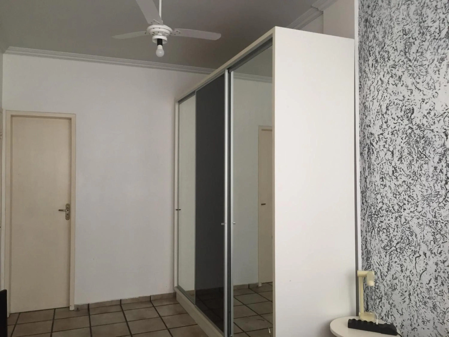 Apartamento 3 Dorm., O Quintal É A Praia E Molhes